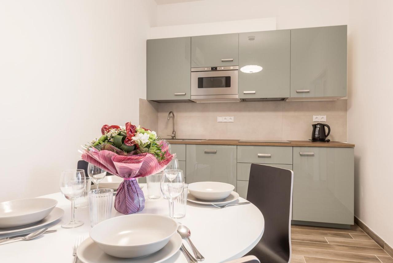 Merkur Apartments Prága Kültér fotó