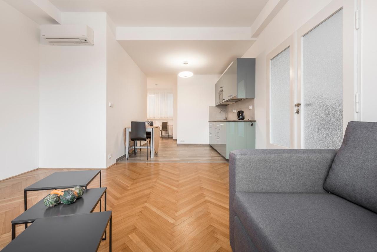 Merkur Apartments Prága Kültér fotó